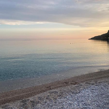 Wave N' Sea Apartments Himara Zewnętrze zdjęcie